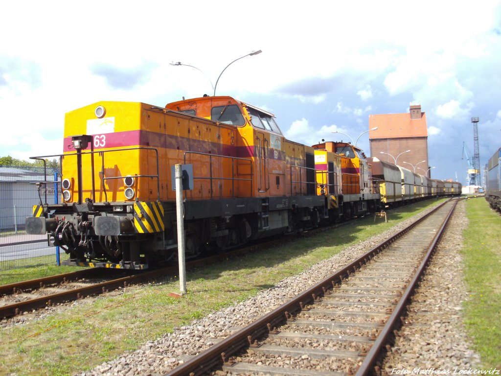 Arcelor /EKO Lok 62 (293 062-6) & Lok 63 (293 063-4) abgestellt bei der Getreide AG am Stralsunder Stadthafen am 13.8.13