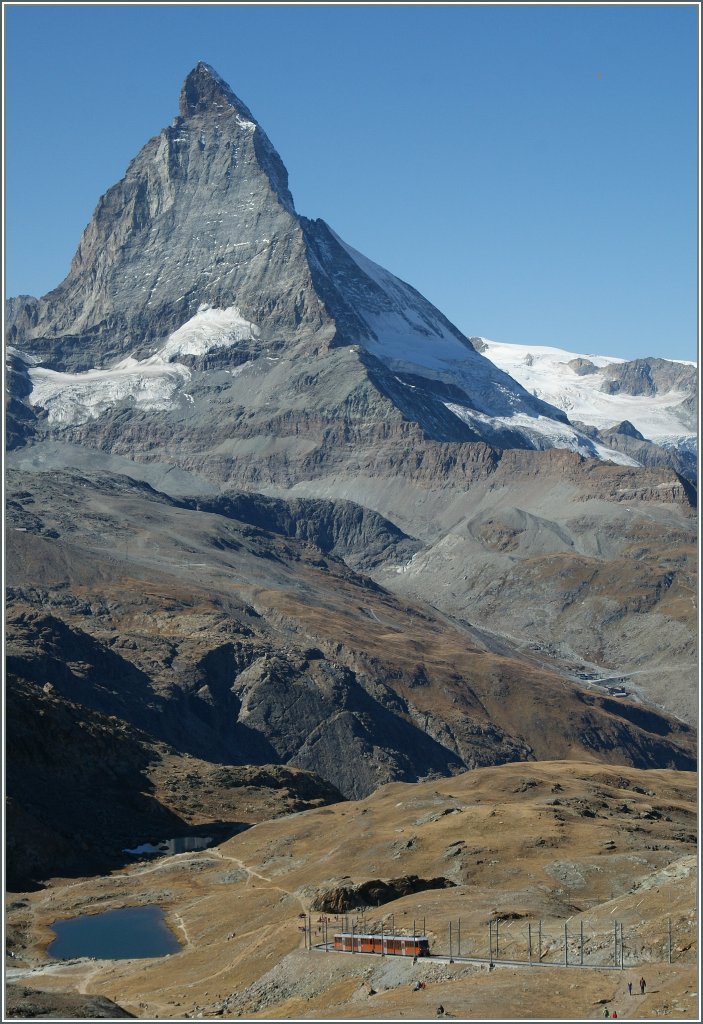 Bei dem Berg wird die Bahn zur Nebensache: GGB vor dem Matterhorn.
4. Okt. 2011