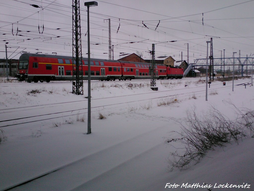 Einfahrt 143 250 als RE5 aus Neustrelitz Hbf in Richtung Stralsund Hbf