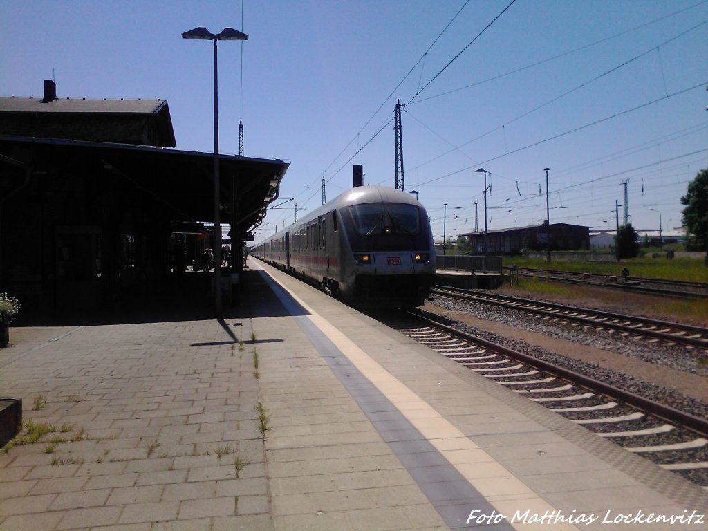 InterCity mit der 101 041-2 im Bahnhof Bergen auf Rgen am 7.6.13