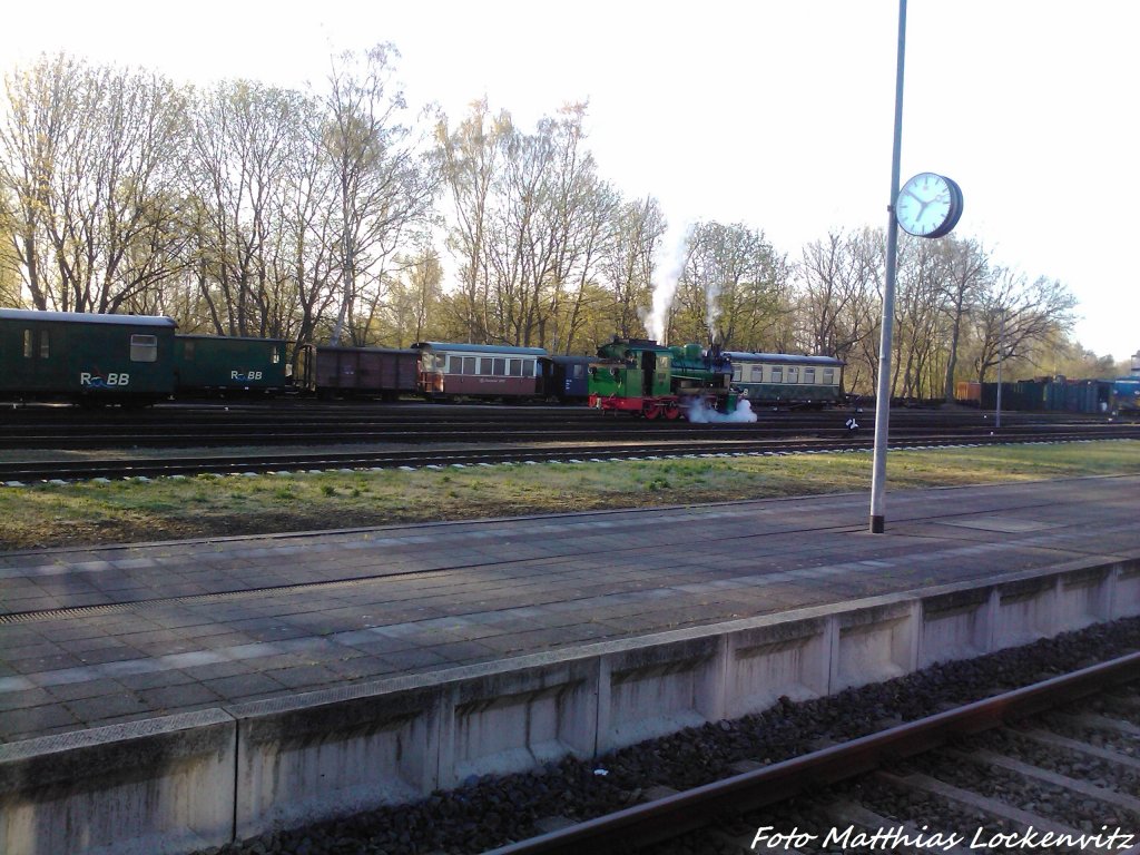 RBB Mh 53 fleiig beim Rangieren in Putbus am 4.5.13