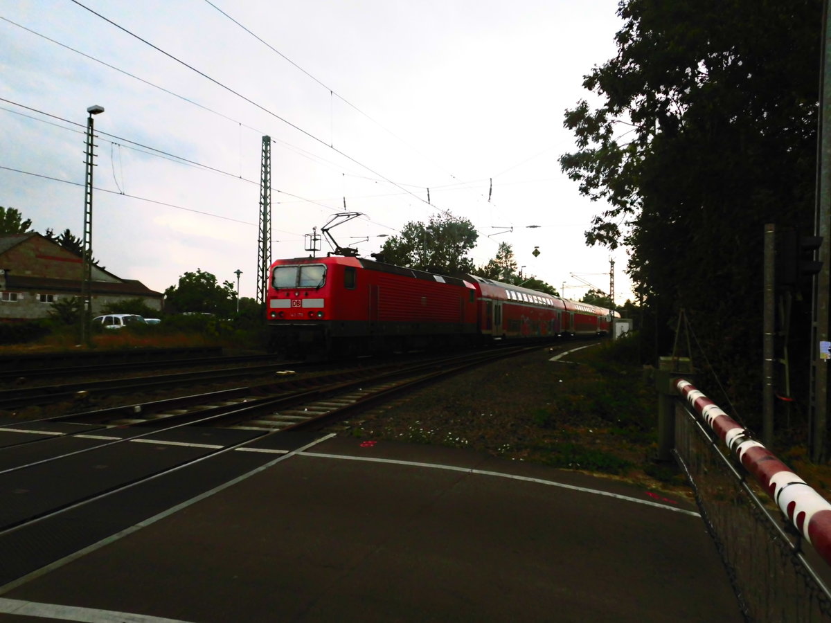143 170 verlsst den Bahnhof Dieburg in Richtung Wiesbaden am 7.8.18