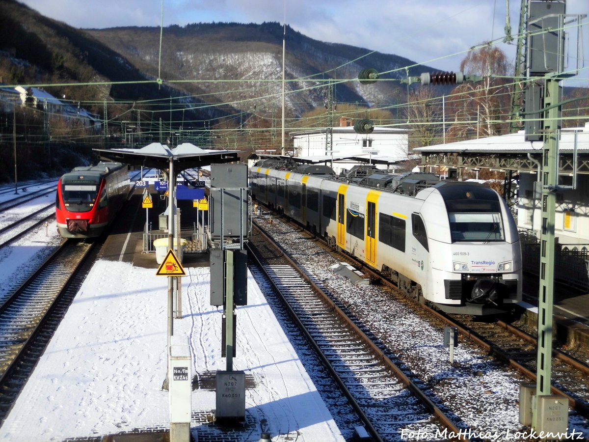 460 509 der Mittelrhein Bahn und 643 027 im Bahnhof Bingen (Rhein) Hbf am 15.1.17