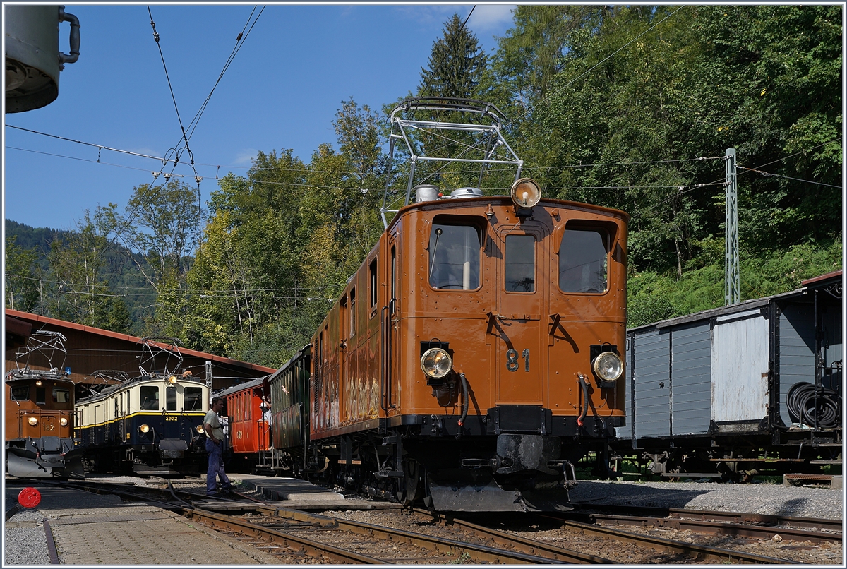 50 Jahre Blonay Chamby - MEGA BERNINA FESTIVAL: Die Bernina Bahn (BB) Ge 4/4 81 (ex Ge 6/6 81 bzw. ab Ge 4/4 81) in Chaulin.
9. Sept. 2018