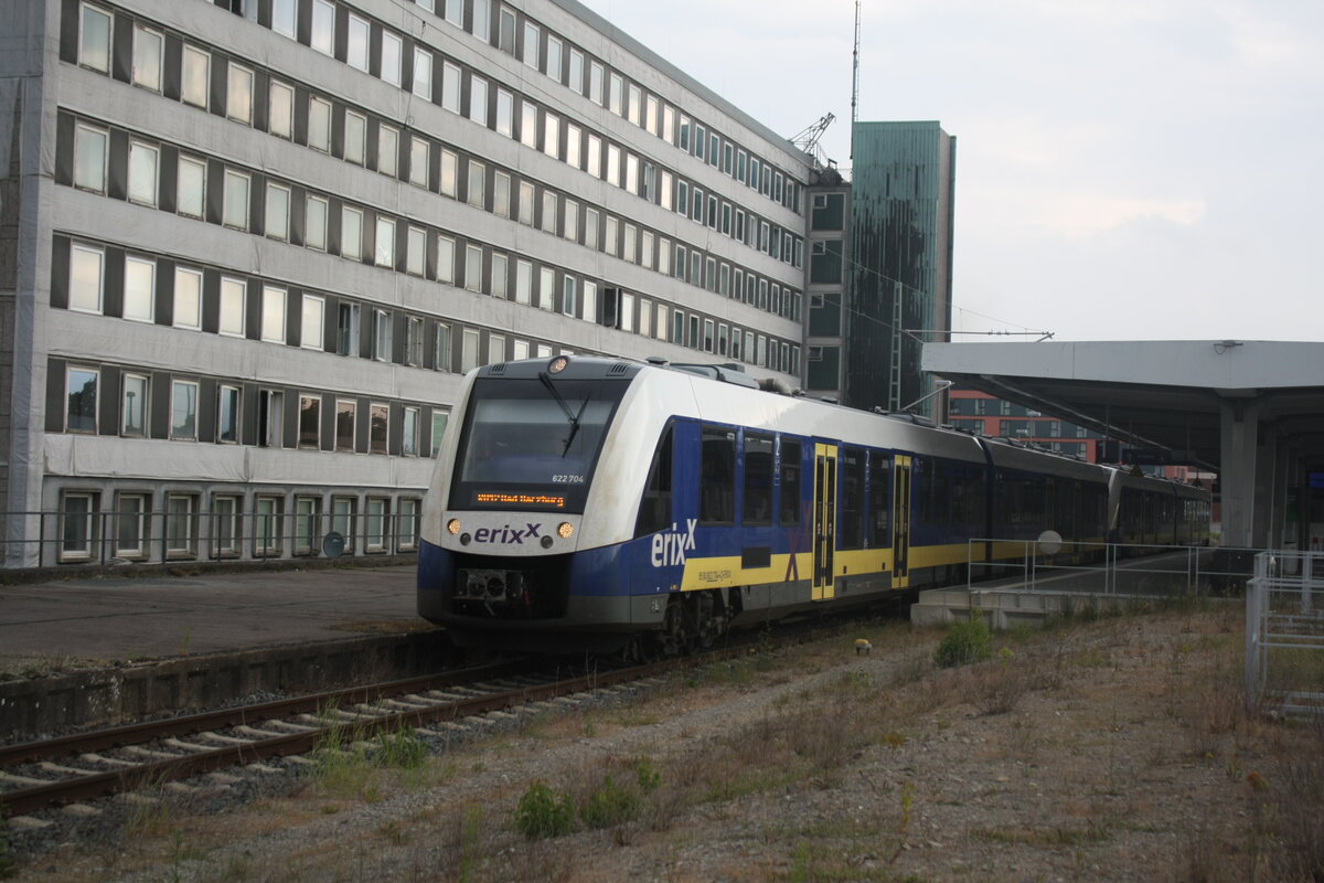 622 704/204 mit 622 709/209 verlassen den Bahnhof Braunschweig Hbf in Richtung Goslar/Bad Harzburg am 8.6.22