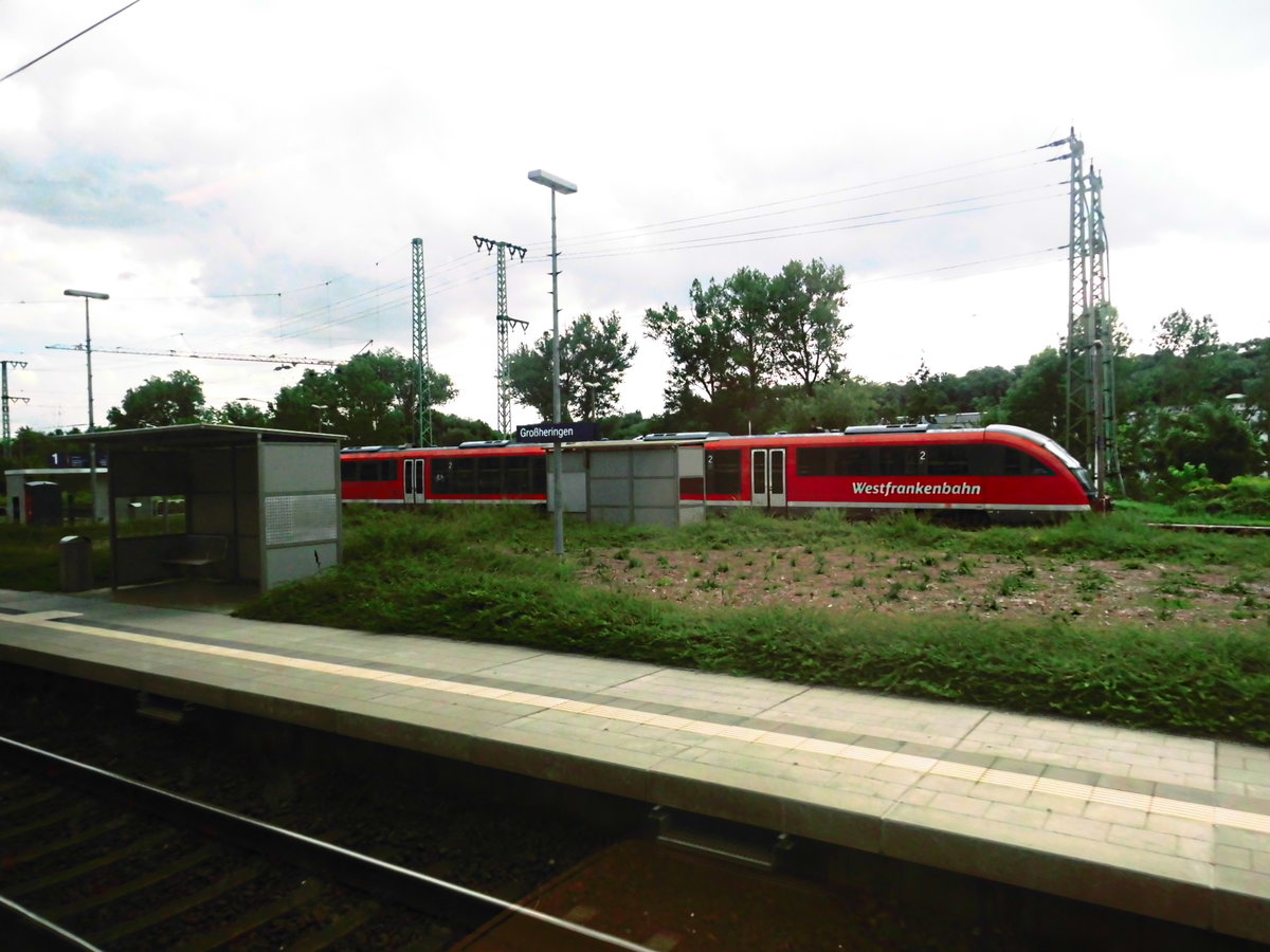 642 XXX der Westfrankenbahn im Bahnhof Groheringen am 2.8.17