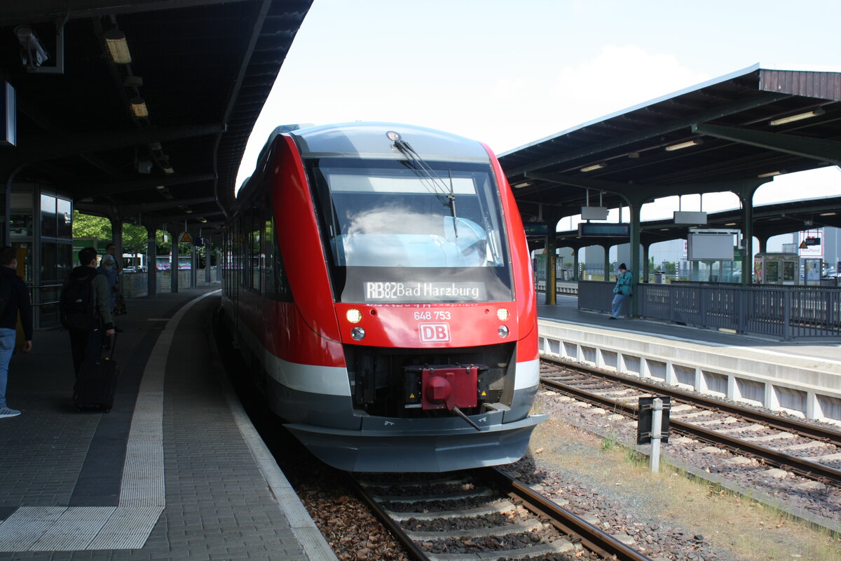 648 753/253 mit Ziel Bad Harzburg bei der Einfahrt in den Bahnhof Goslar am 2.6.22