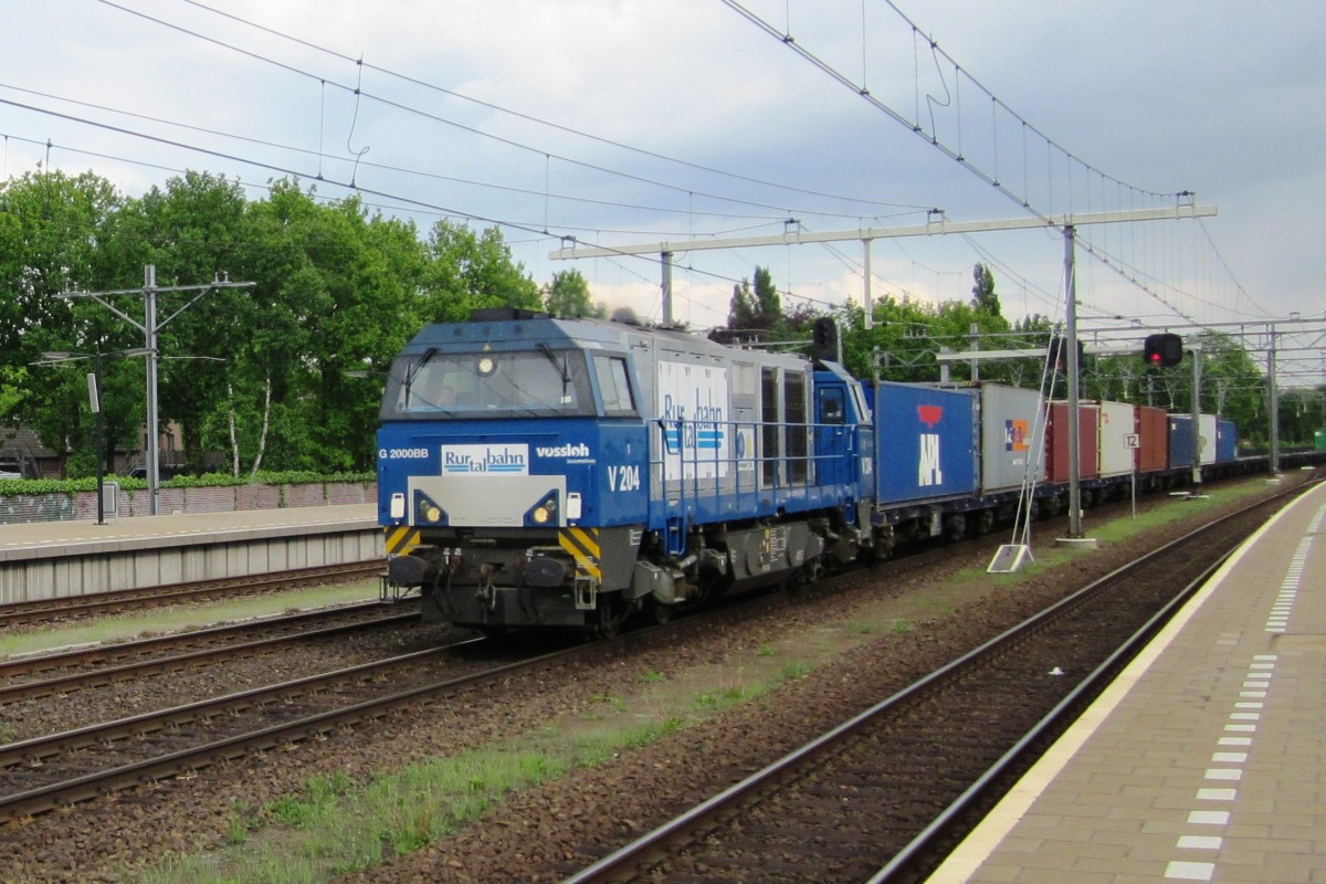 Am 3 Mai 2013 durchfahrt RTB V 204 Boxtel.