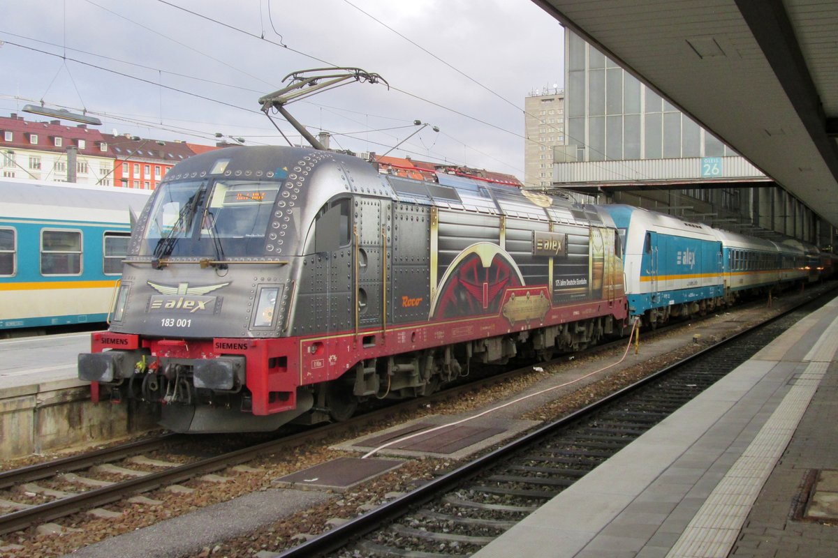 Arriva 183 001 steht am 28 Dezember 2016 in München Hbf.