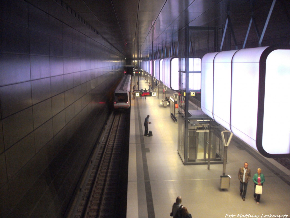 Blick auf die U-Bahn Station Hafencity Universitt in Hamburg am 31.8.13