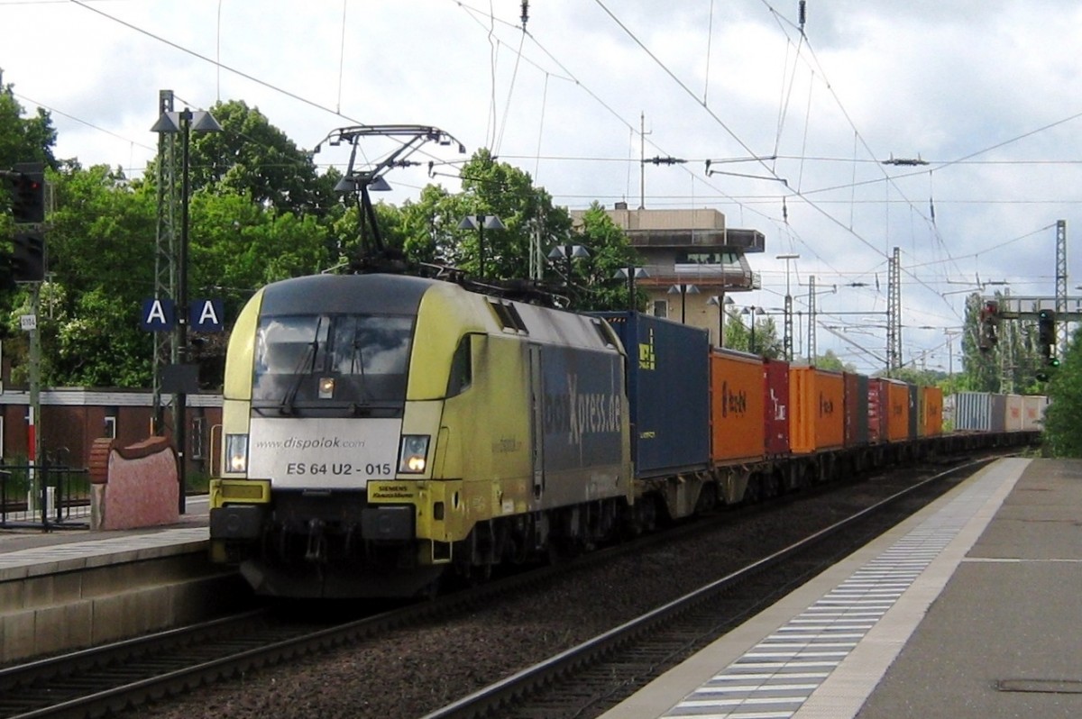 BoxXpress U2-015 durchfahrt am 1 Juni 2012 Uelzen.