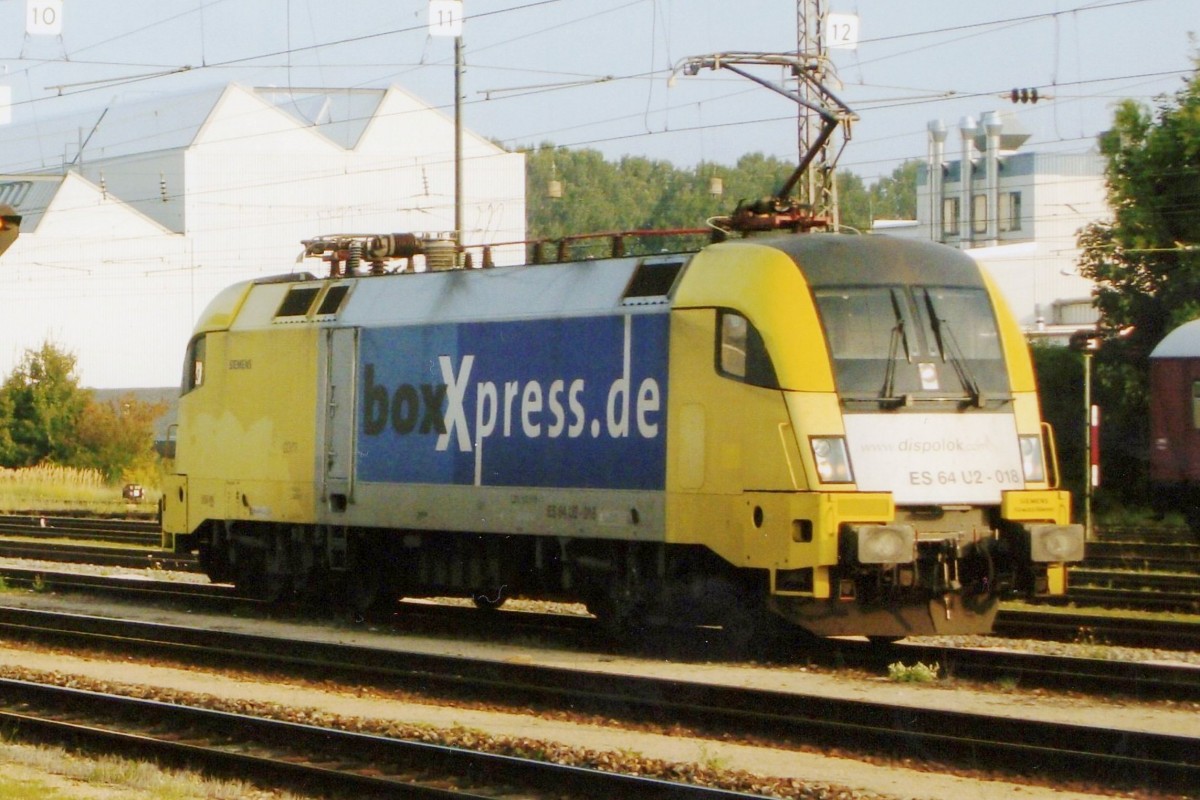 BoxXpress U2-018 lauft am 9 Juni 2009 um in Donauwörth.
