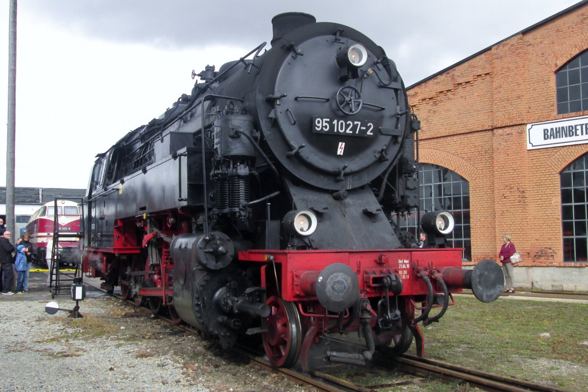 Bulle 95 1027 steht am 19 September 2015 ins Bw Arnstadt.