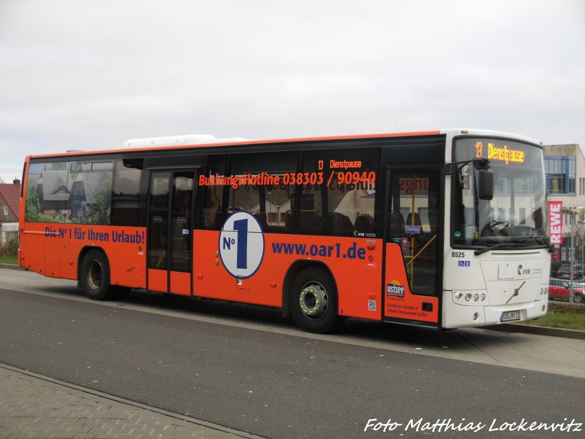 Bus der VVR abgestellt im Sassnitzer Busbahnhof am 28.12.15