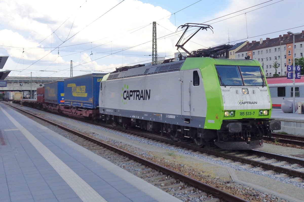Captrain 185 533 durchfahrt am 9 Mai 2018 Passau. 