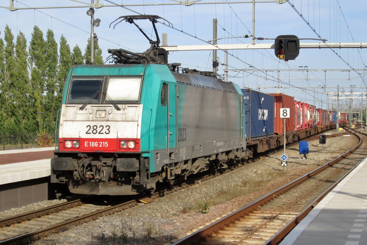 CoBRa 2823 durchfahrt Breda am 10 September 2016.        