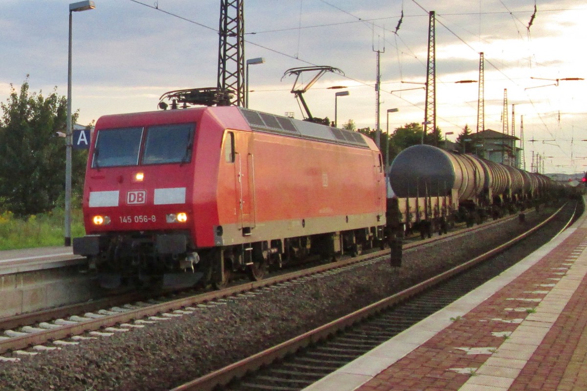 Dmmerung am 145 056 in Naumburg (Saale) am 18 September 2015.