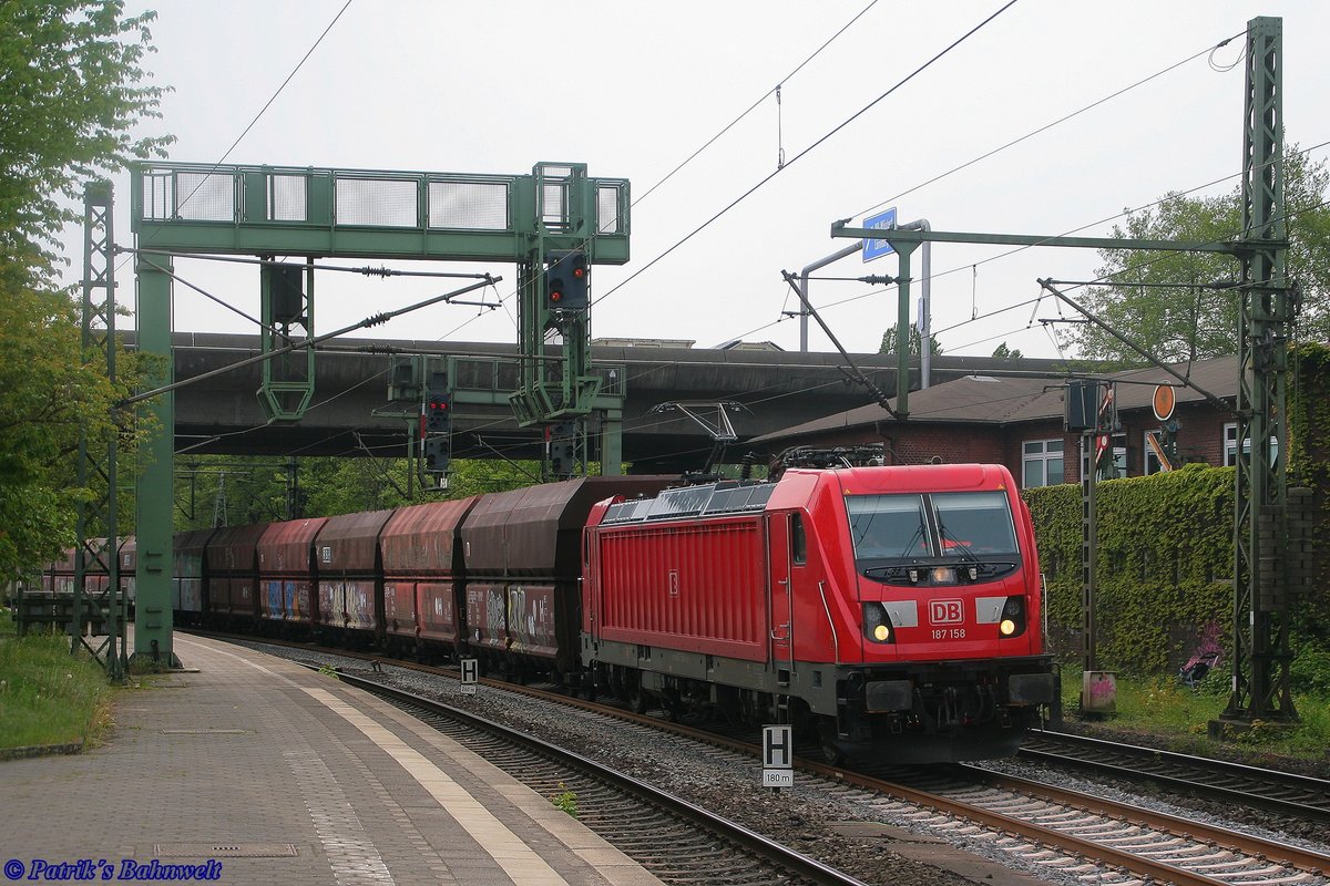 DB 187 158 mit Kohlewagenzug
am 08.05.2019 in Hamburg-Harburg