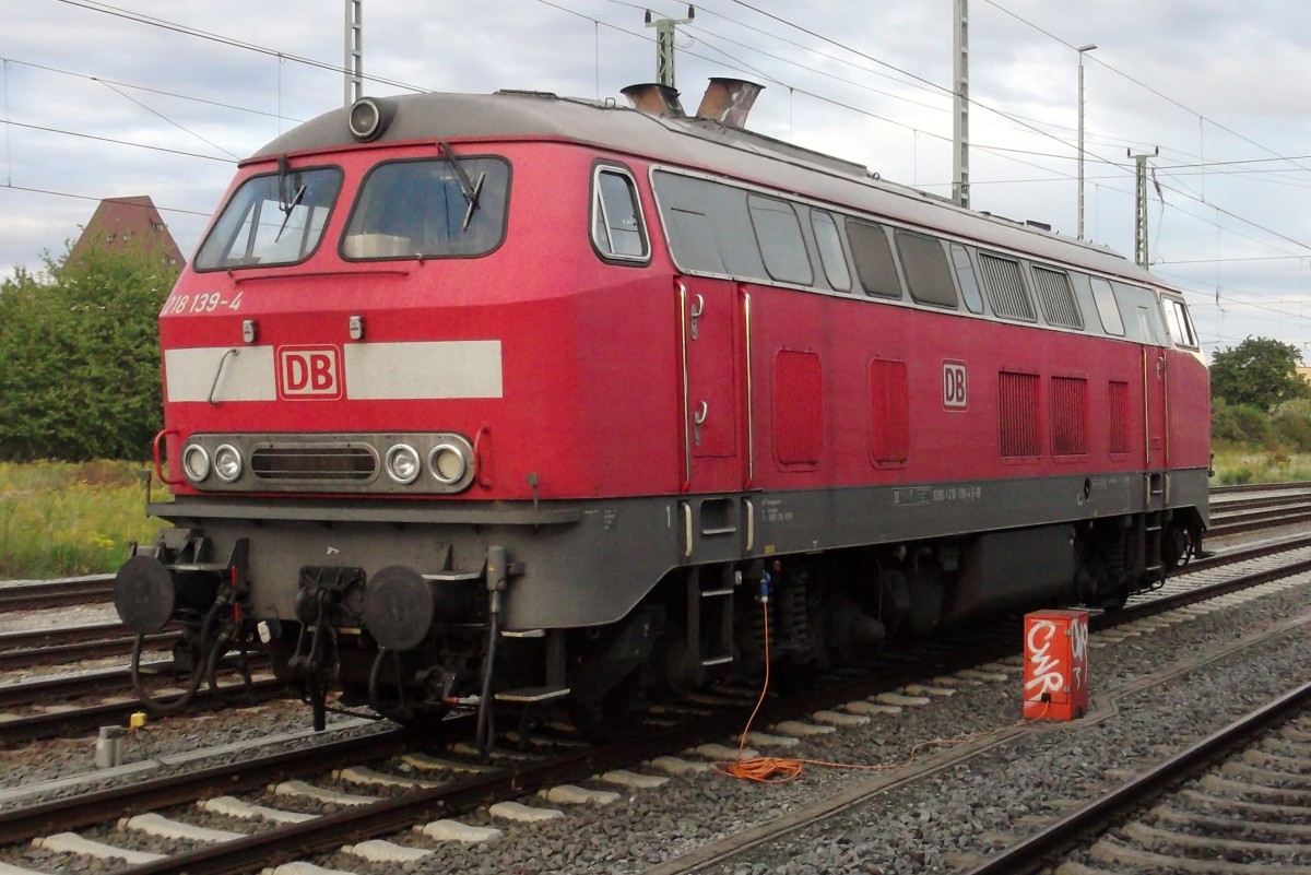 DB 218 139 steht am 19 September 2015 in Weimar.