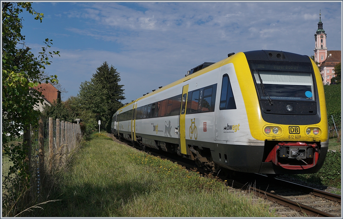 Der DB 612 607 und ein weiterer auf dem Weg nach Basel Bad. Bf. bei Birnau-Maurach.
18. Sept. 2018