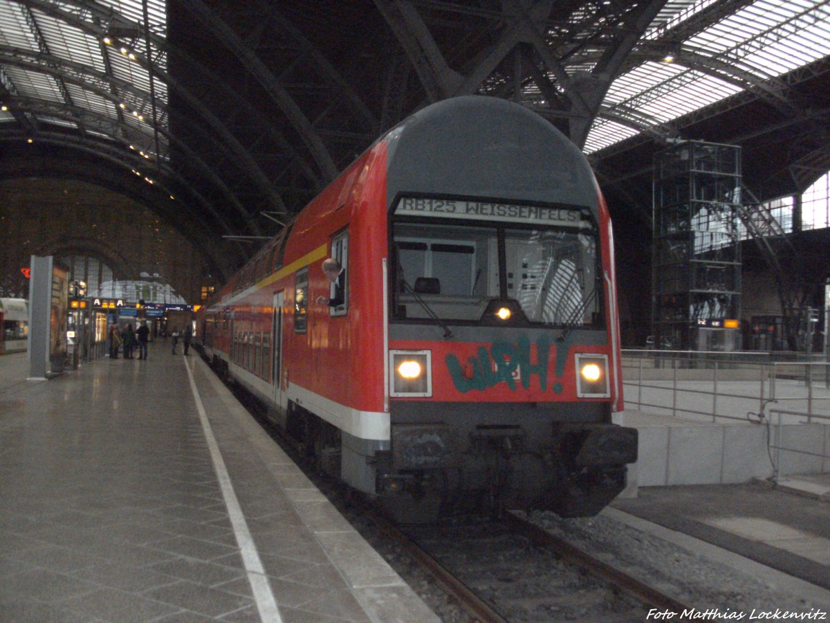 Dosto der 2 Generation als RB125 mit ziel Weissenfels im Bahnhof Lepzig Hbf am 15.2.14