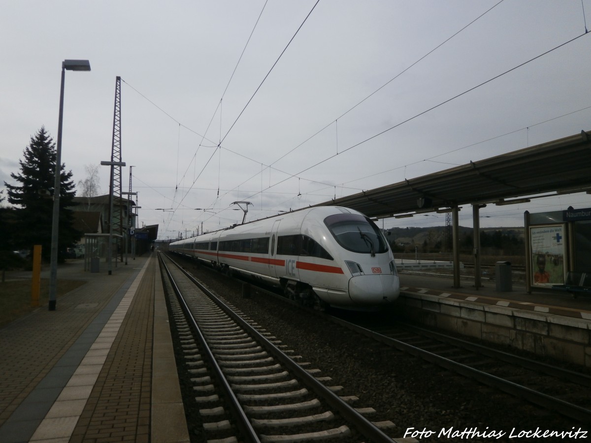 Ein InterCityExpress, kurz ICE kam in den Bahnhof Naumburg (Saale) eingefahren am 24.2.15
