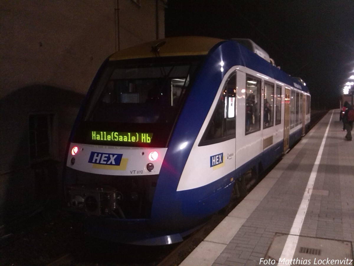 HEX VT 870 mit ziel Bernburg im Bahnhof Halle Saale Hbf am 14.2.14