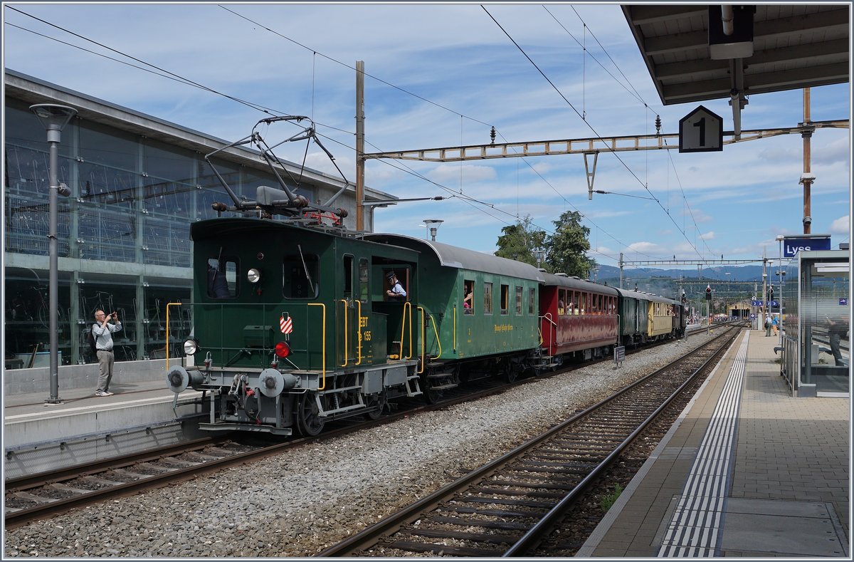 Infolge Trockenheit und damit verbundener Brandgefahr wurde dem Dampfzug von Lyss nach Aarberg den EBT Te 155 mitgegeben. 
Lyss, den 11. August 2018