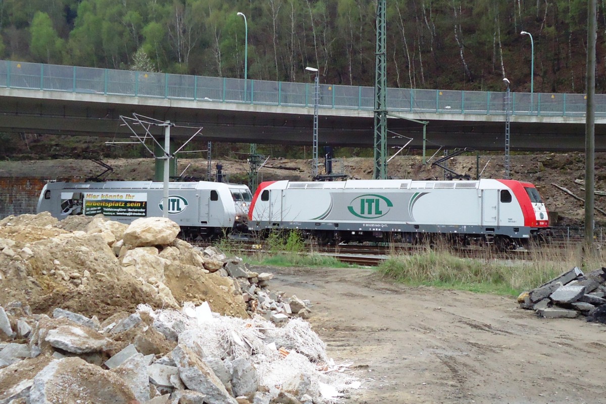 ITL 185 649 steht z-gestellt in Bad Schandau am Abend von 10 April 2014.