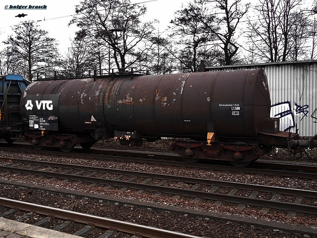 kesselwagen der gattung ZACNS / 7873 078-1 , aufgenommen in harburg ,am 17.12.13