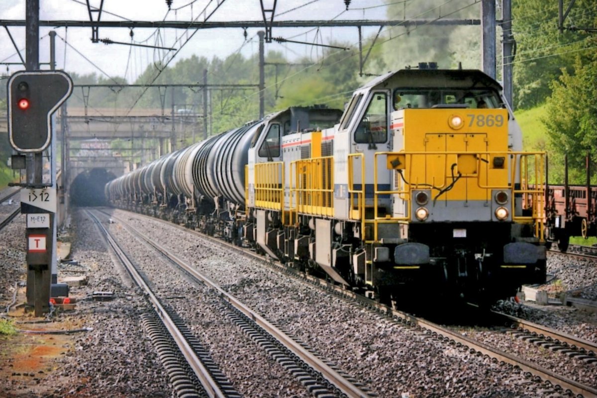 'Kesselwagenzug mit 7866 durchfahrt am 30 Mai 2013 Antwerpen Zuid.