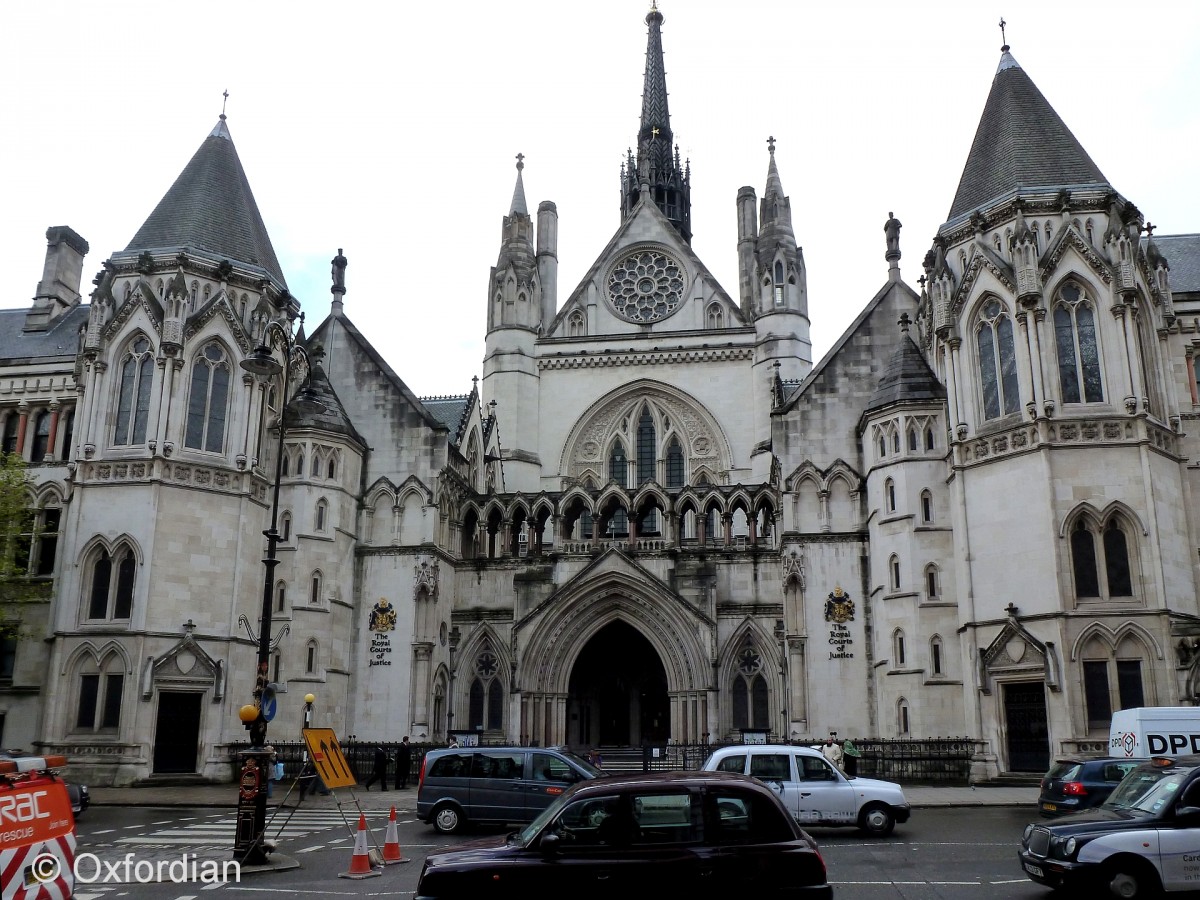London, Royal Court of Justice.