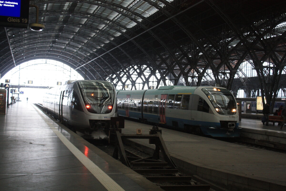 MRB VT 0013 und VT 0004 (ex OLA) im Bahnhof Leipzig Hbf am 2.12.23