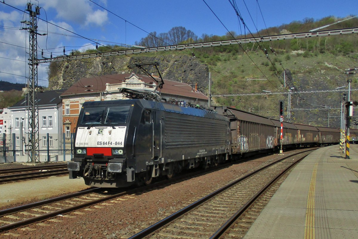 MRCE 189 844 durcheilt Usti nad Labem am 6 April 2017.