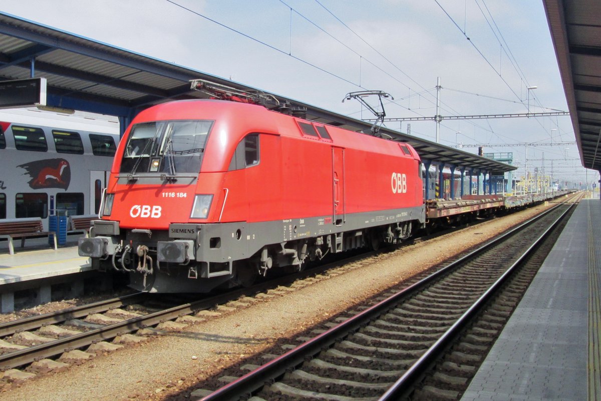 ÖBB 1116 184 durchfahrt am 7 Mai 2016 Breclav.