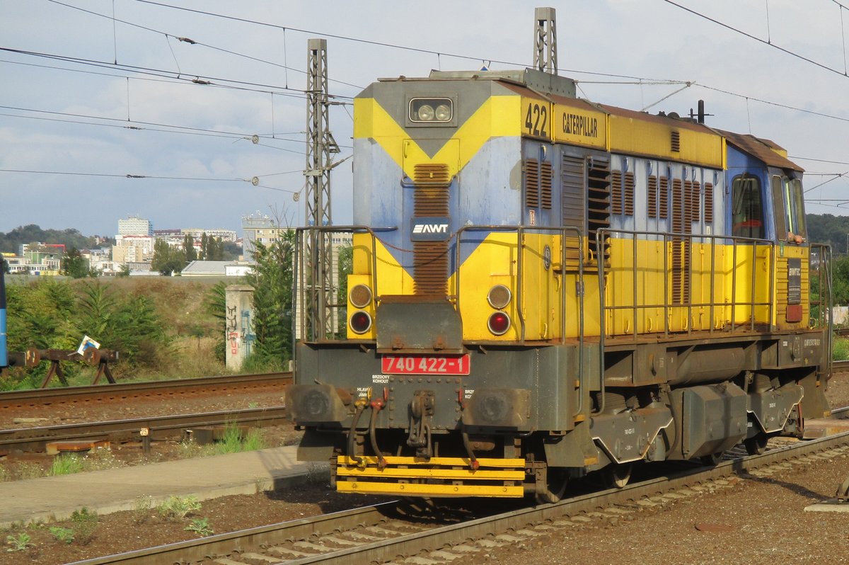 OKD 740 422 durchfahrt Praha-Liben am 17 September 2017.