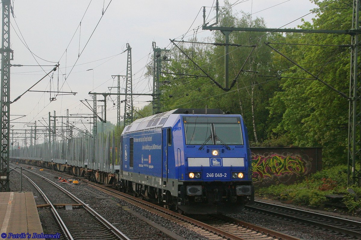 PRESS 246 049 mit leeren Holzwagenzug am 09.05.2019 in Hamburg-Harburg