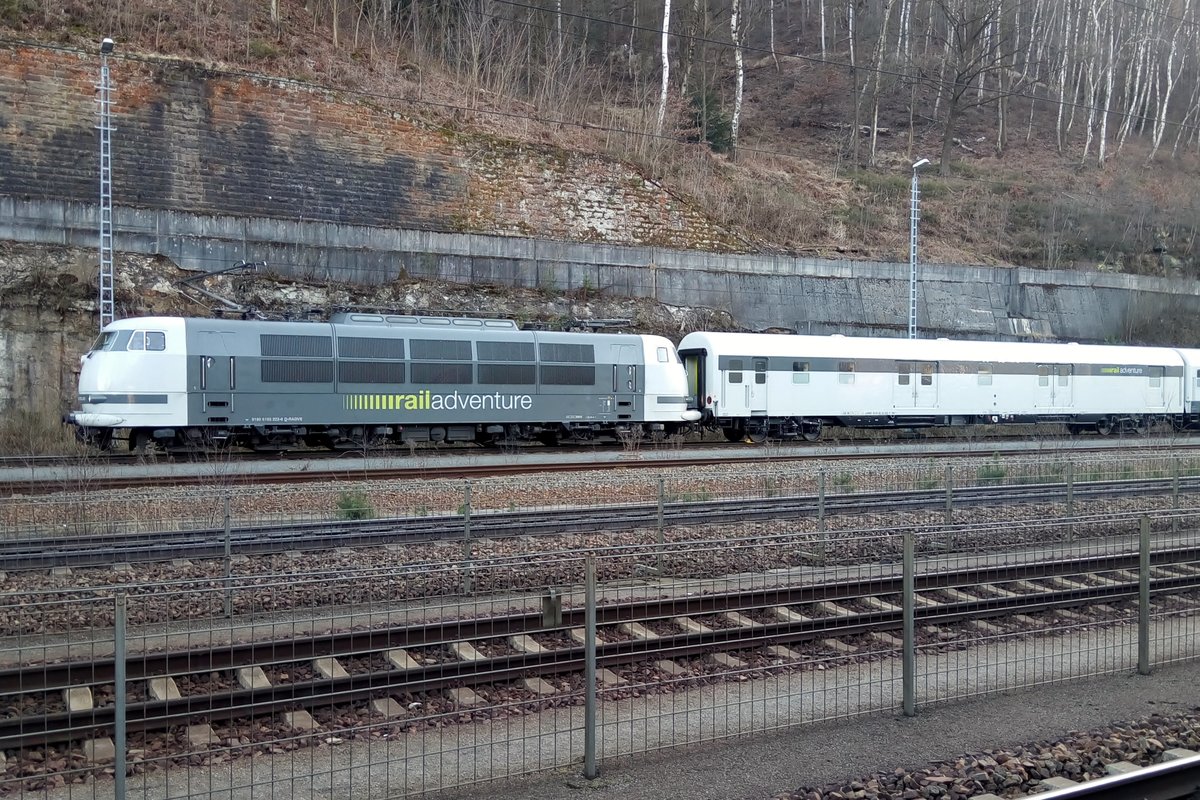 Rail Adventure 103 222 steht am 6 April 2018 in Bad Schandau.
