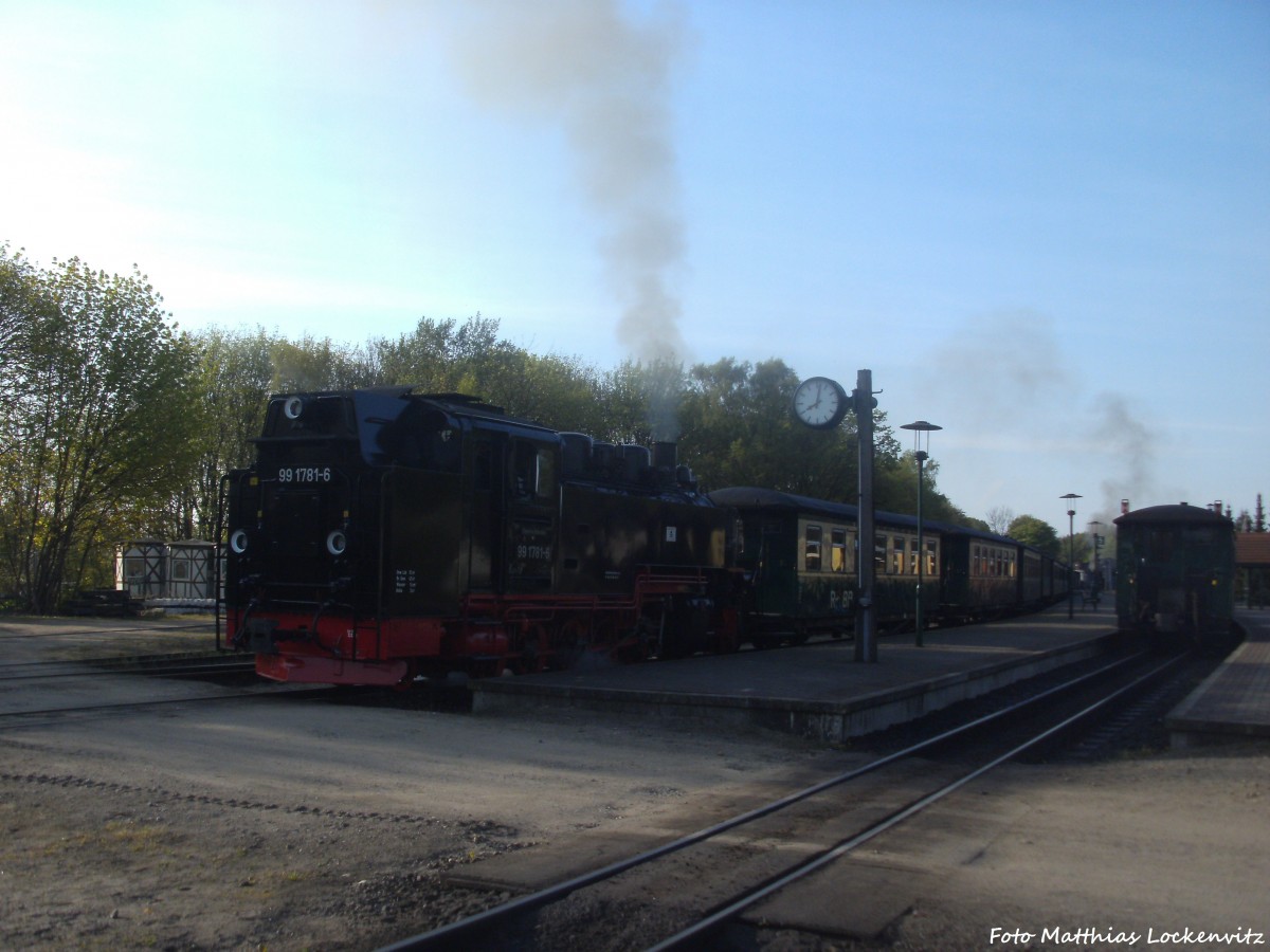 RBB 99 1781 mit Ziel Ostseebad Ghren im Bahnhof Putbus am 30.4.14