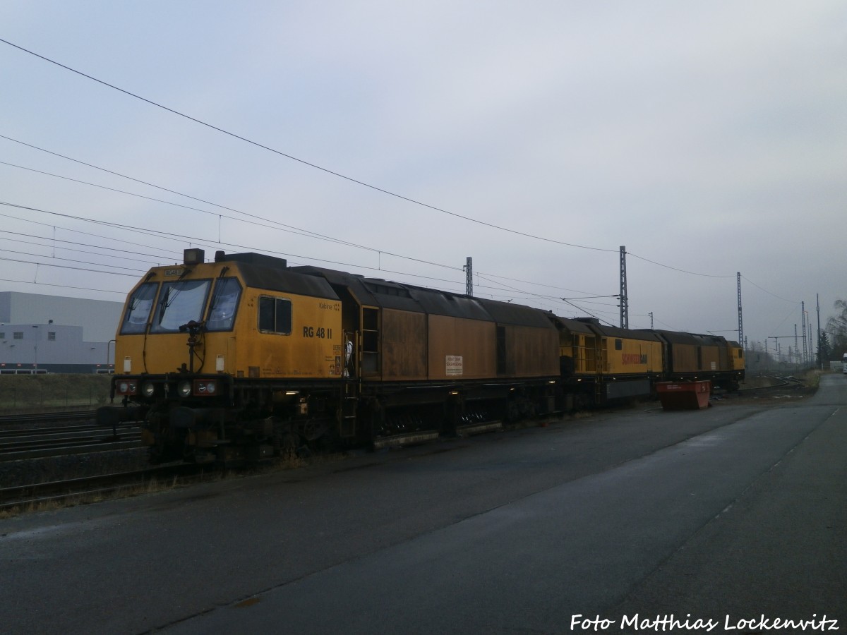 Schienenschleifmaschine bei Wartungsarbeitn abgestellt in Landsberg (b Halle/Saale) am 26.1.15