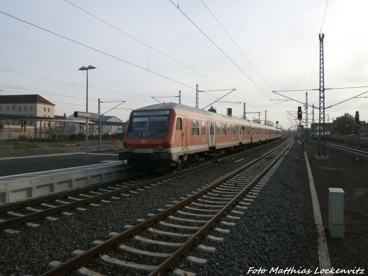 Schlusslicht von der MRCE ES 64 U2 - 013 beim verlassen des Merseburger Bahnhofs am 6.1.15