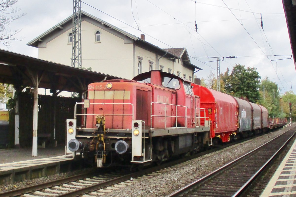 Stahlzug mit 294 845 durchfahrt am 4 Oktober 2017 Bonn-Beuel·