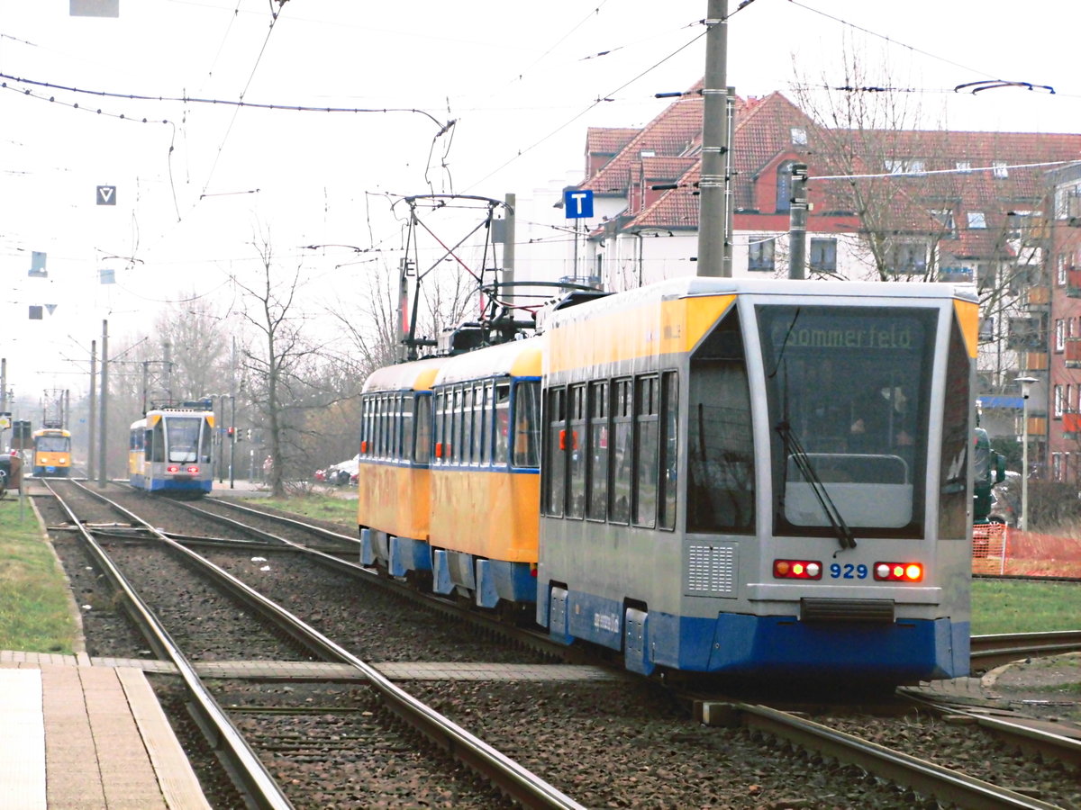 Straßenbahnen der LVB den Haltestellen Leipzig, Paunsdorf Nord und Hermelinstr. am 27.1.18