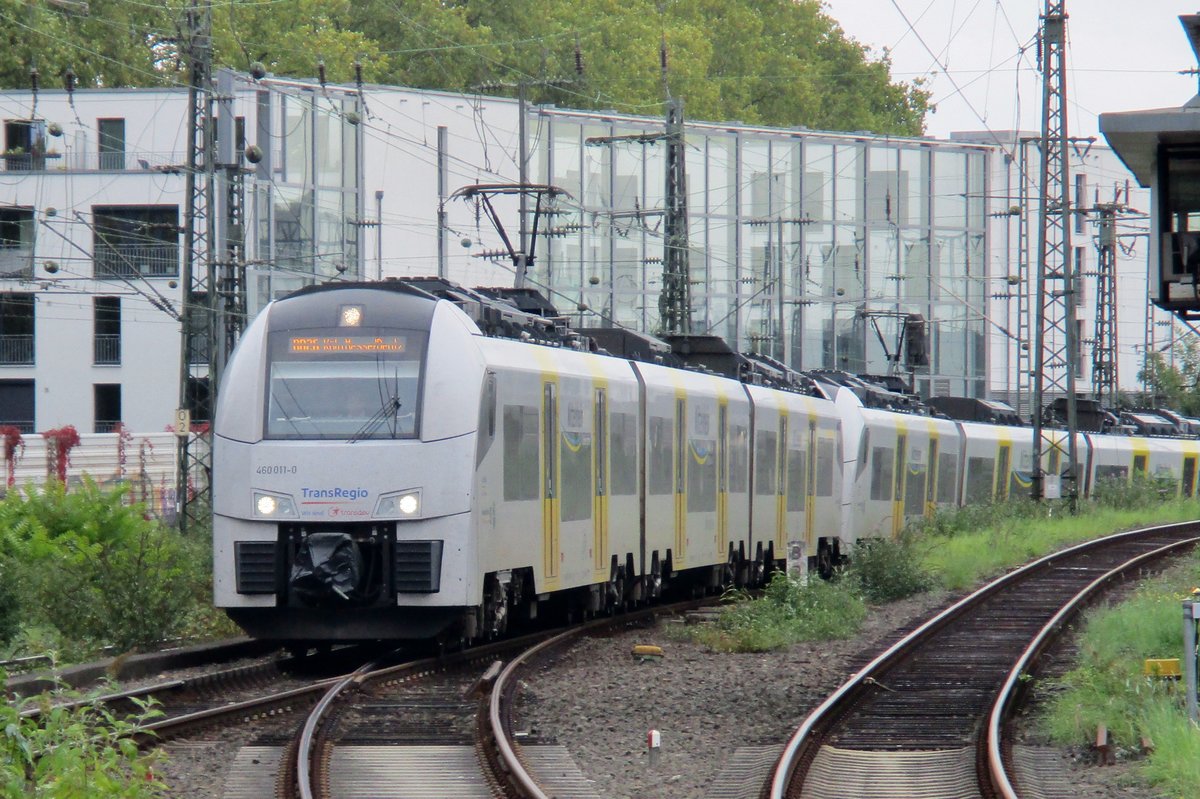 TR 460 011 treft am 4 Oktober 2017 in Köln Süd ein.