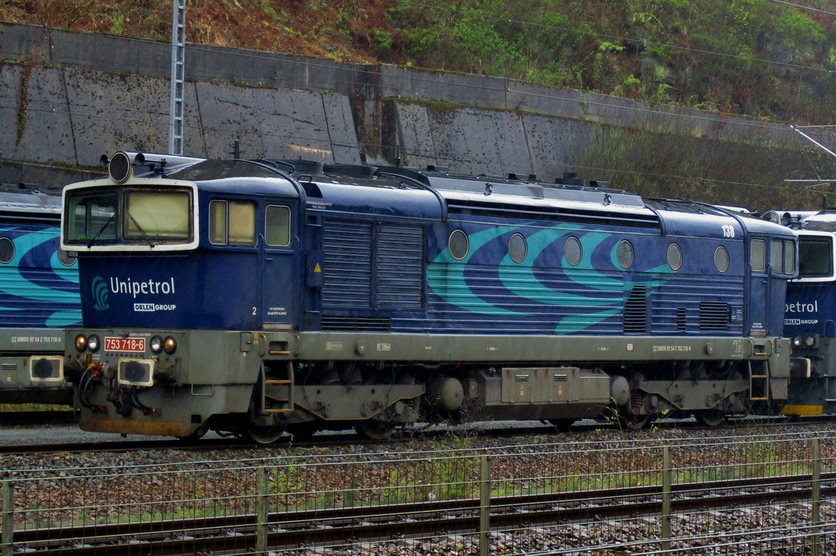 UniPetrol 753 718 steht am miesen 7 April 2017 in Bad Schandau.