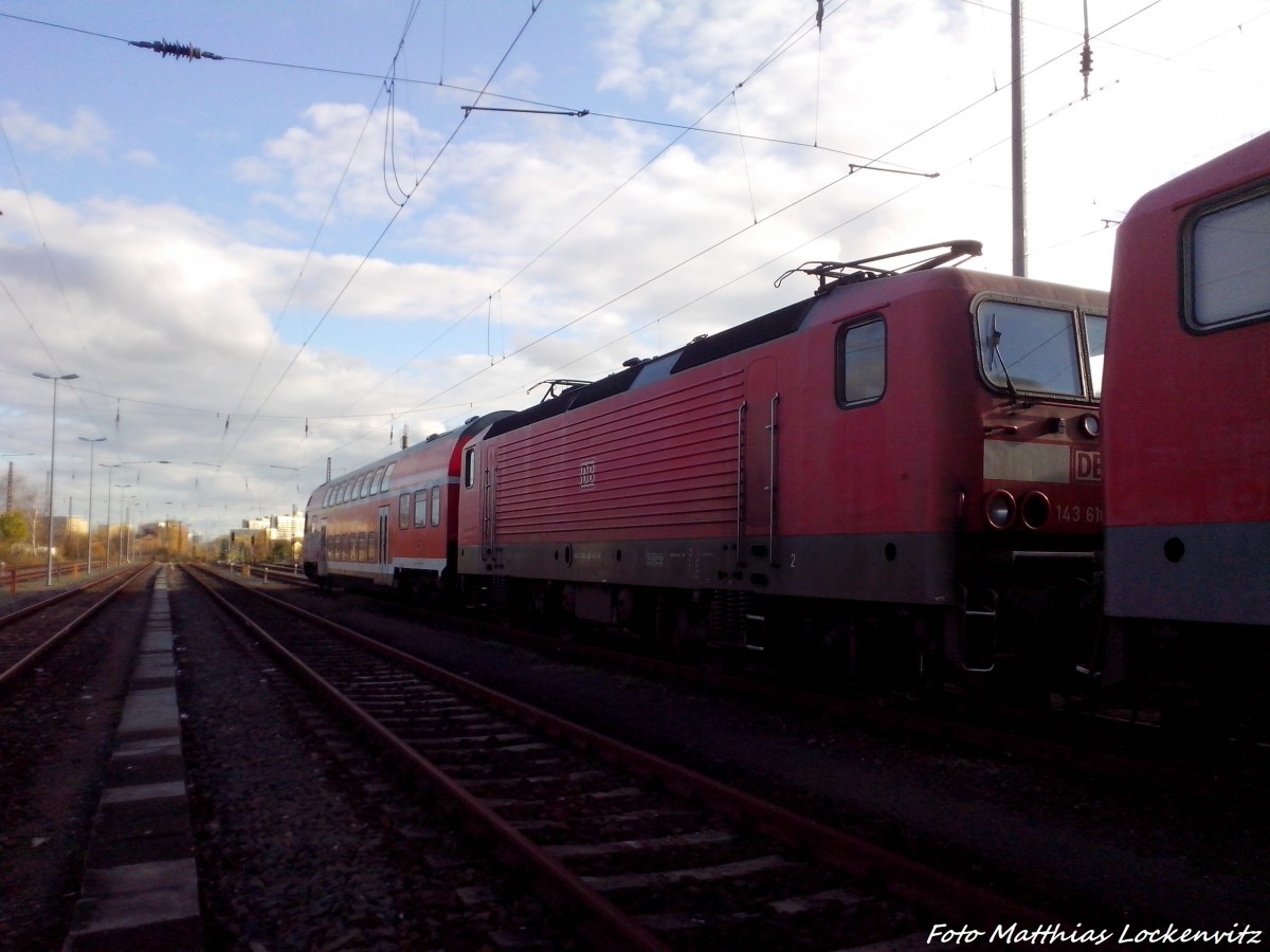 Z-Gestellte 143 61X abgestellt im Bahnhof Halle-Nietleben am 8.11.14