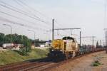 srie-77-2/766024/leerzug-mit-7853-passiert-am-10 Leerzug mit 7853 passiert am 10 Juni 2006 der am Bahnsteig stehender Fotograf in Antwerpen-Luchtbal.