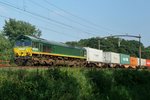 railtraxx/515995/railtraxx-266-031-passiert-tilburg-warande-am RailTraxx 266 031 passiert Tilburg-Warande am 26 Augustus 2016.