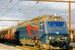 danische-staatsbahn-dsb/686510/am-22-mai-2004-treft-me Am 22 Mai 2004 treft ME 1524 in Roskilde ein.