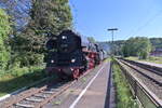 Auf einer Überführungsfahrt von Rottweil nach Würzburg und am nächsten Tag weiter nach Neumarkt-Wirsberg  habe ich die 01 519 der EFZ in Roigheim bei der Durchfahrt abgelichtet.